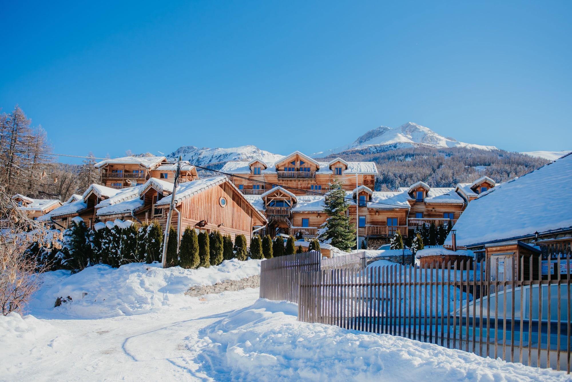 Residence Sunelia Les Logis D'Orres Лез Ор Екстериор снимка